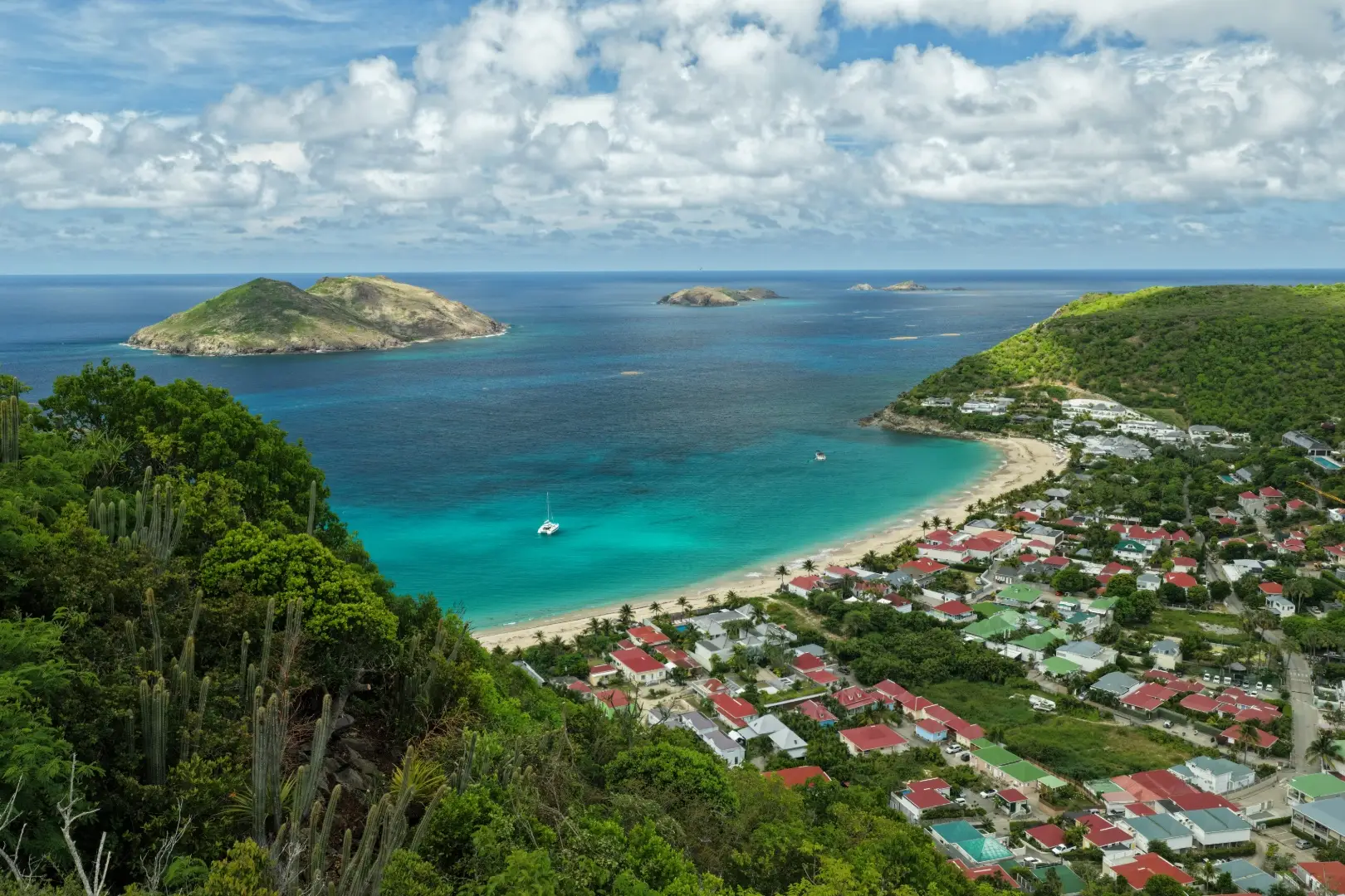 Exclusivité - Terrain constructible avec très belle vue mer - Colombier - Photo 1